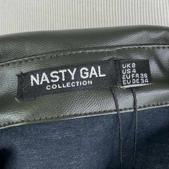NEW Nasty Gal Faux Leather Relaxed Shirt Size 4 - Picture 3 of 5